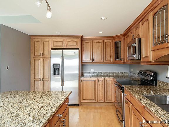 5th image of 6340 Americana Dr APT 601