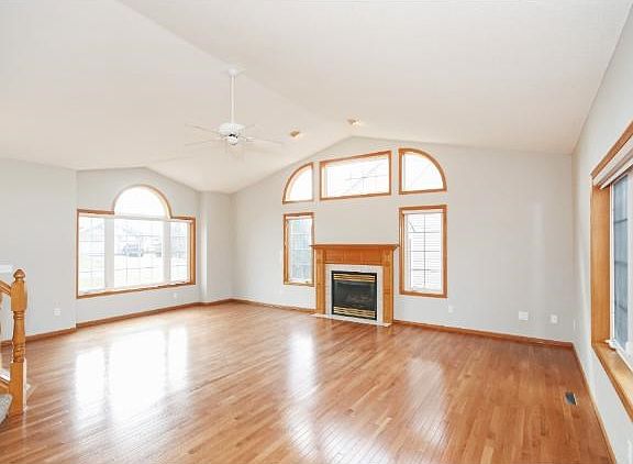 5th image of 15476 Yellow Pine St NW