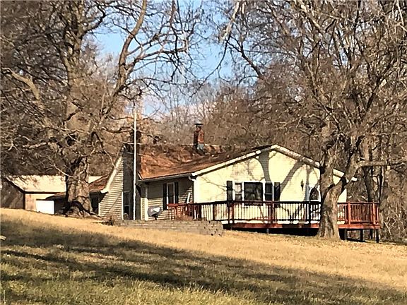 3rd image of 9051 County Road 375