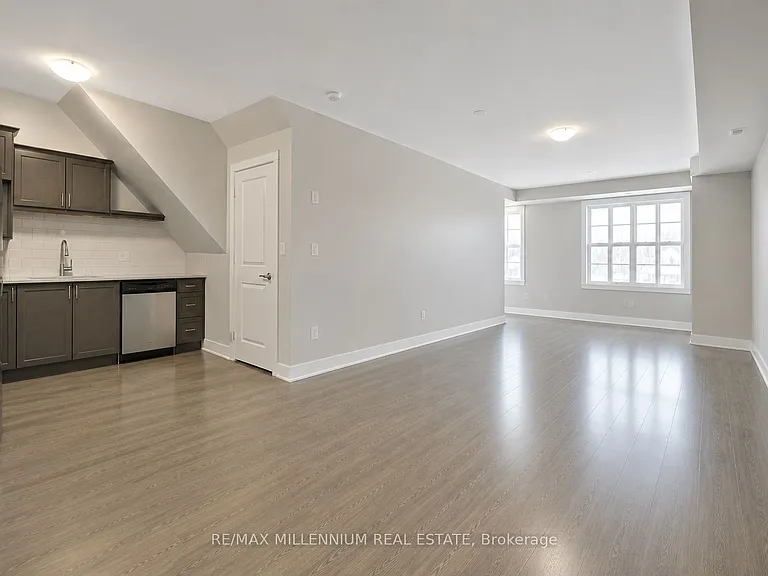 256 Royal York Rd #110 — Photo 7
