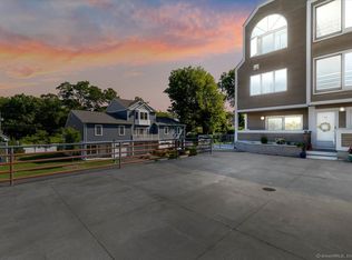 101 Harbour Close #101, New Haven, CT 06519