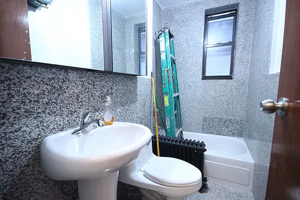 Rented by Dynamik Realty | media 46