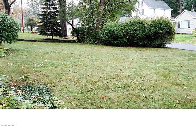 2nd image of 1479 Campbell St