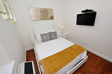 Rented by Eisenberg Exclusives