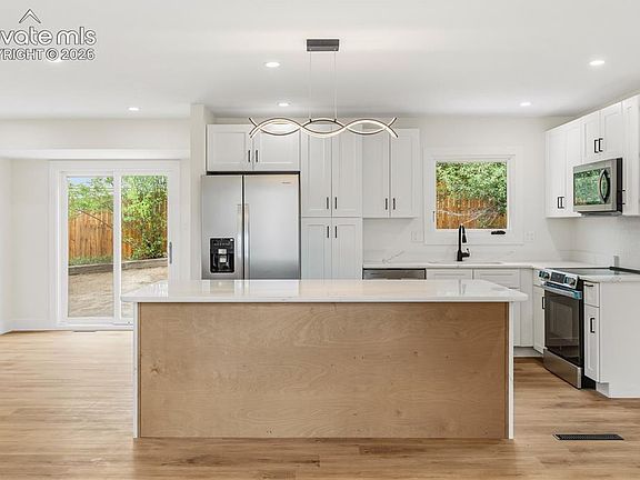 3rd image of 4410 Seesaw Cir