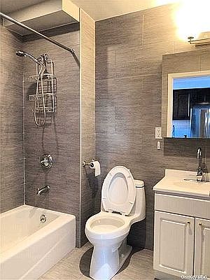4th image of 58-09 Seabury St #4A