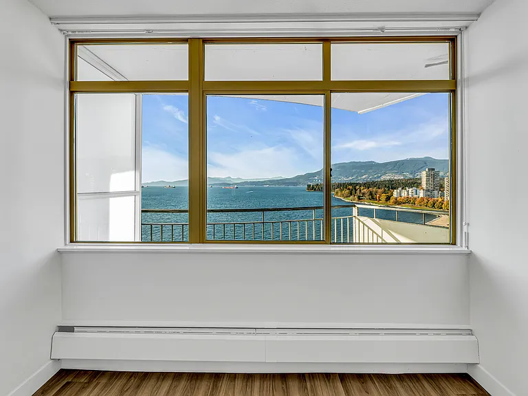 1600L Beach Ave — Photo 26
