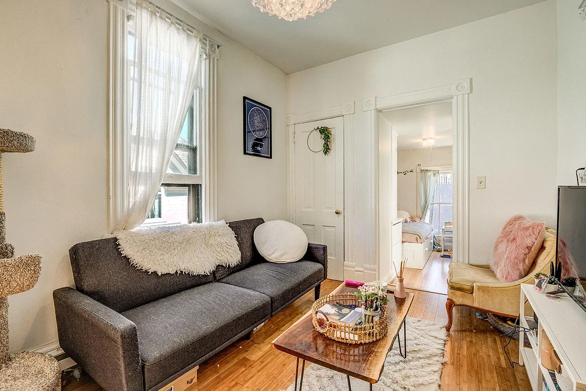 Building Photo - 449 Selby Ave #3