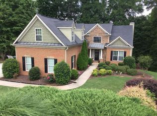 929 Vinings Dr, Winder, GA 30680