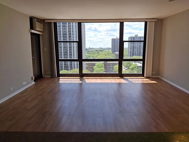 2605 S Indiana Ave #1208 — Photo 5