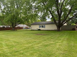 9006 S Carlson Rd, Fenwick, MI 48834