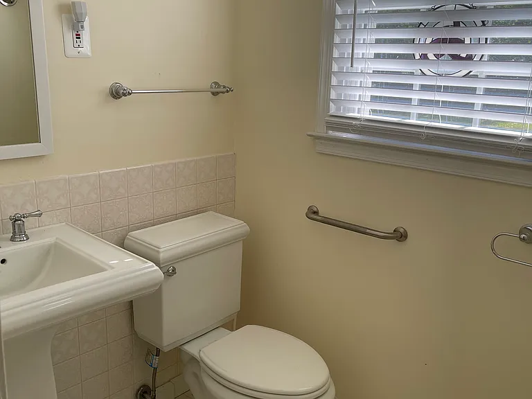 11506 Club Ct — Photo 12