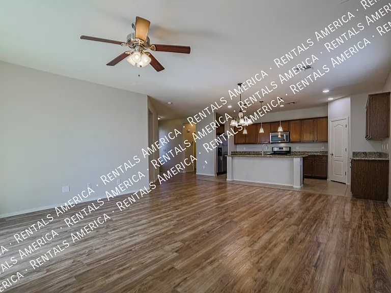 23664 S 209th Ct — Photo 5