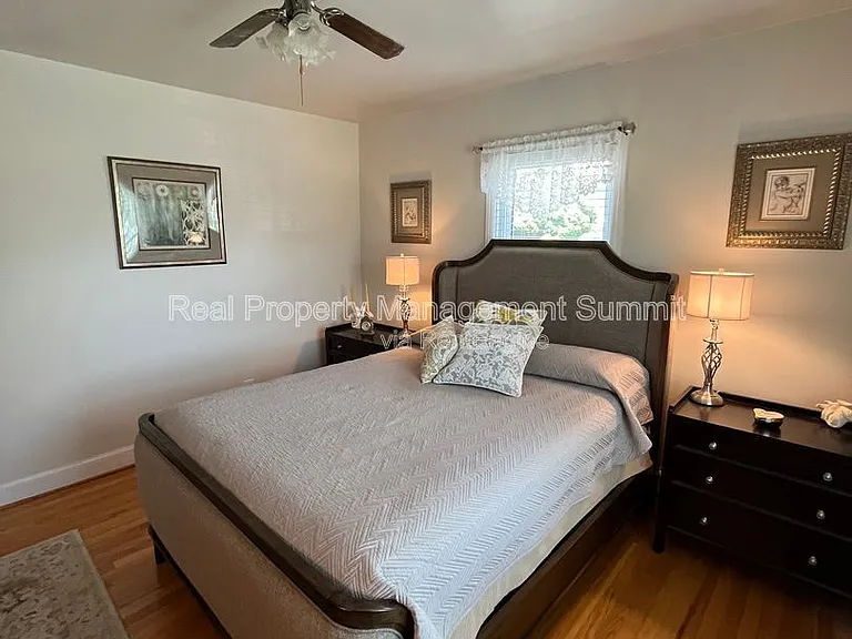 1602 Terrace St — Photo 7