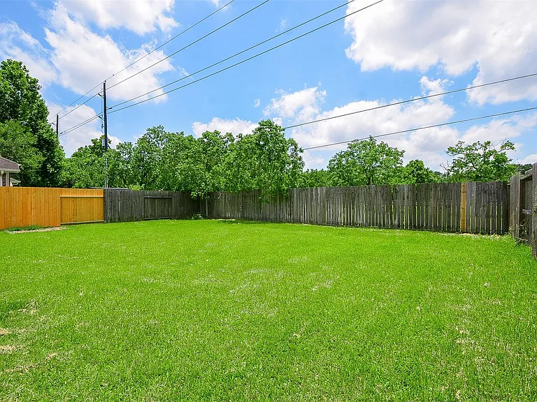 23751 River Place Dr — Photo 32