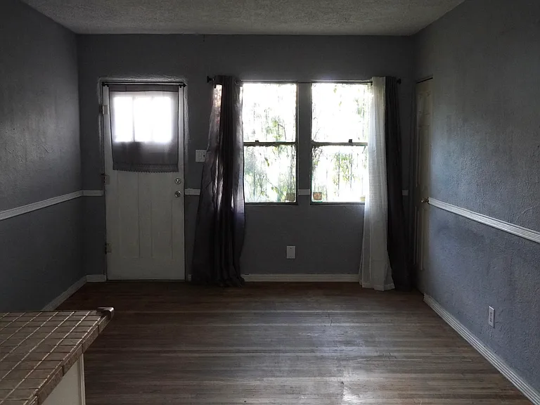 301 San Lorenzo Ave NW #B — Photo 5