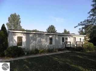 2183 Sawyer Rd, Traverse City, MI 49685