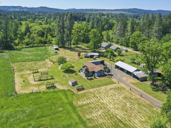 88754 Faulhaber Rd, Elmira, OR 97437