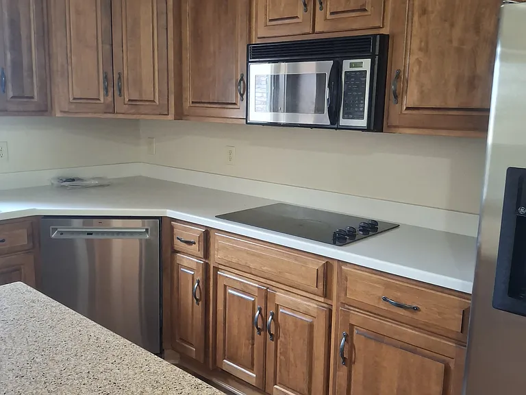 256 W Brookville Rd — Photo 2