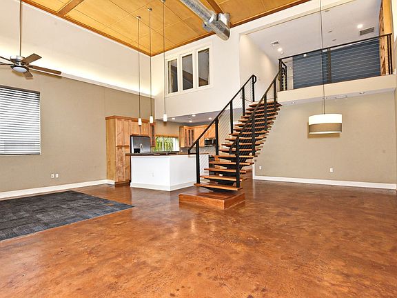 4th image of 1316 Francis Ave
