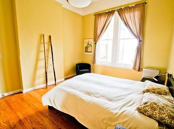 2nd image of 240 Carl St #B