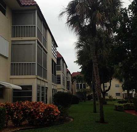 2nd image of 750 SE 6th Ave APT 130