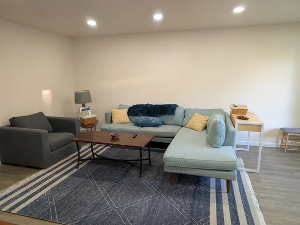 111 NW 125th St, Seattle, WA 98177