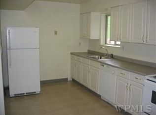 501 Cooper Rd, Poughkeepsie, NY 12603