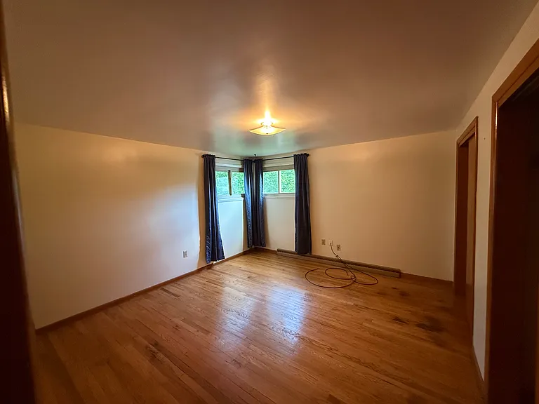 1572 Mars Evans City Rd — Photo 7