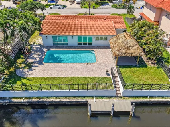 1254 SW 4th Ct, Boca Raton, FL 33432