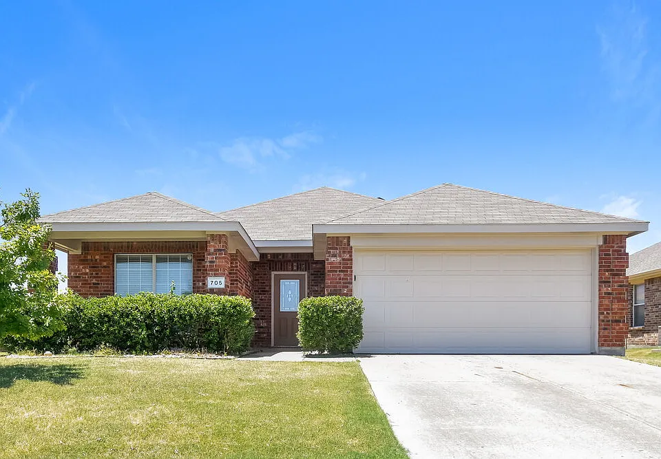 705 Orchid Blvd