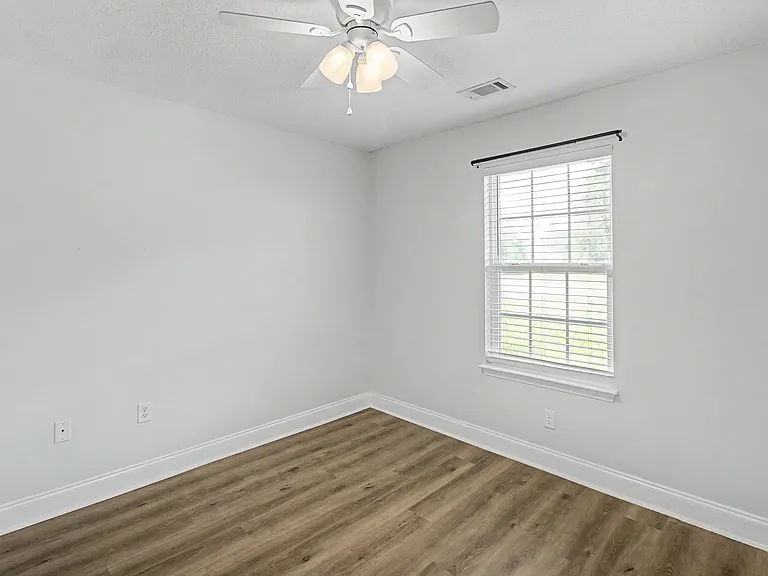 115 SE Cutters Gap — Photo 19