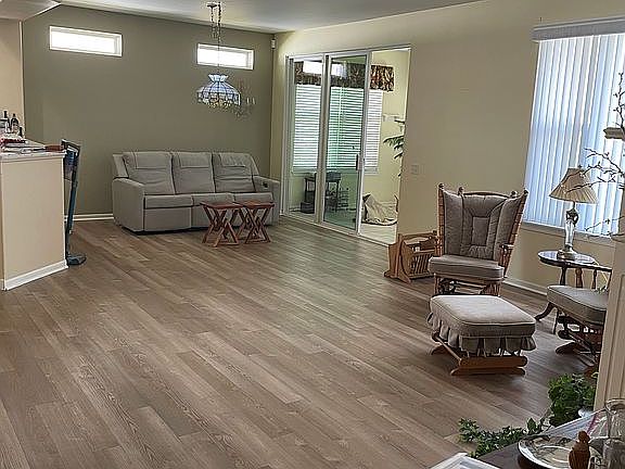 4th image of 13134 W Shirley Ln
