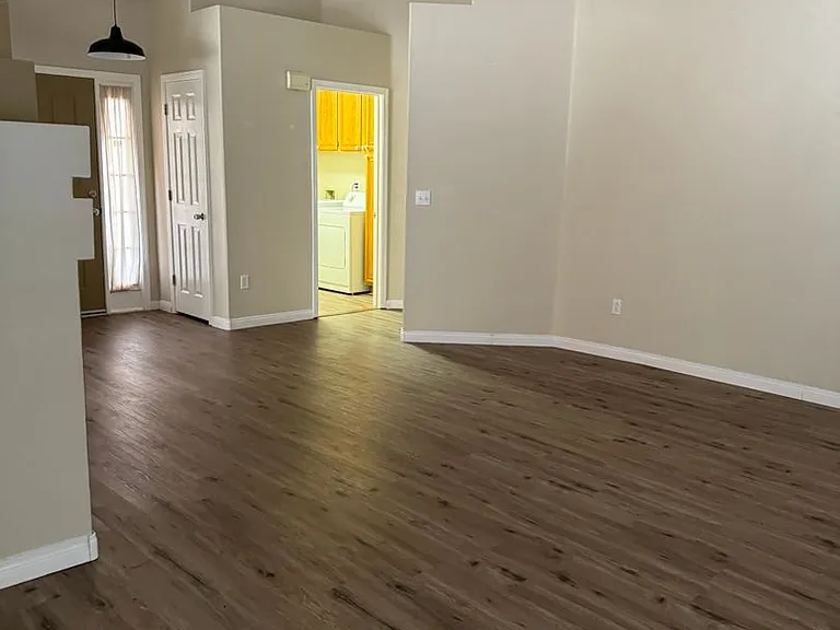 5904 Alimar Dr — Photo 9