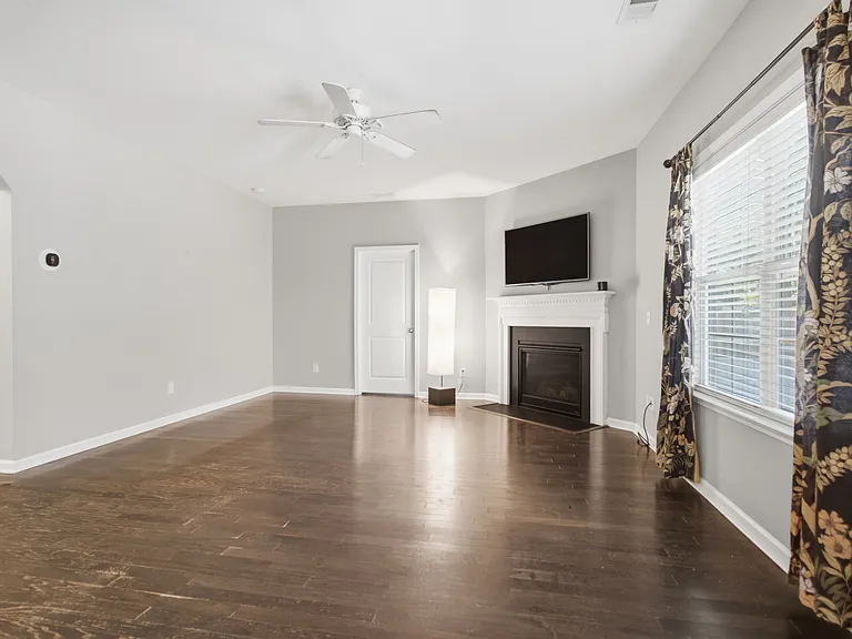 3252 Dunwick Dr — Photo 7
