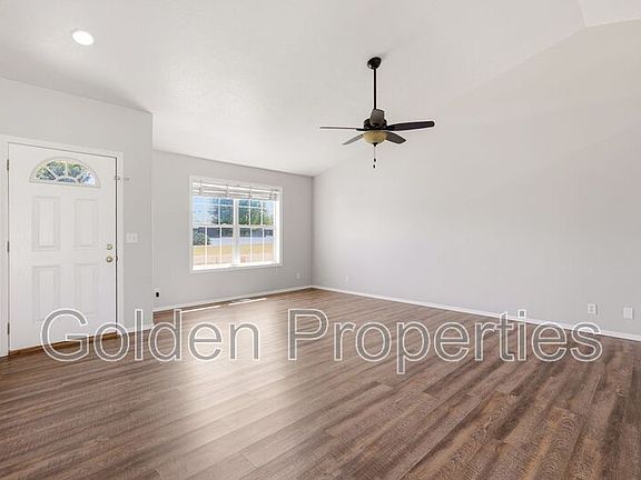 5th image of 10654 N Seaside St