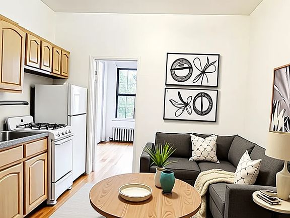 2nd image of 330 E 15th St APT 18