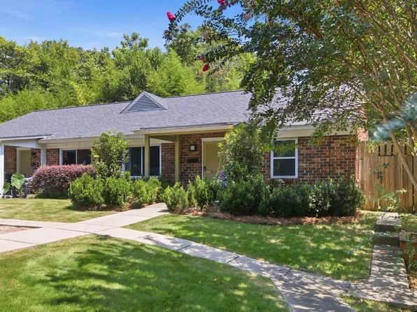 2621 Woodfern Ct #2621, Birmingham, AL 35209