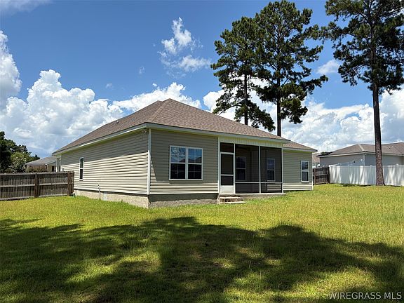 3rd image of 439 Griffith Ln