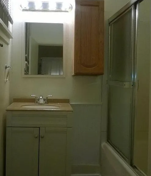 2910 E Carson St #B — Photo 4
