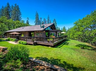 211 Oak Shadow Rd, Weaverville, CA 96093
