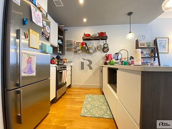 4th image of 740 Dekalb Ave #302