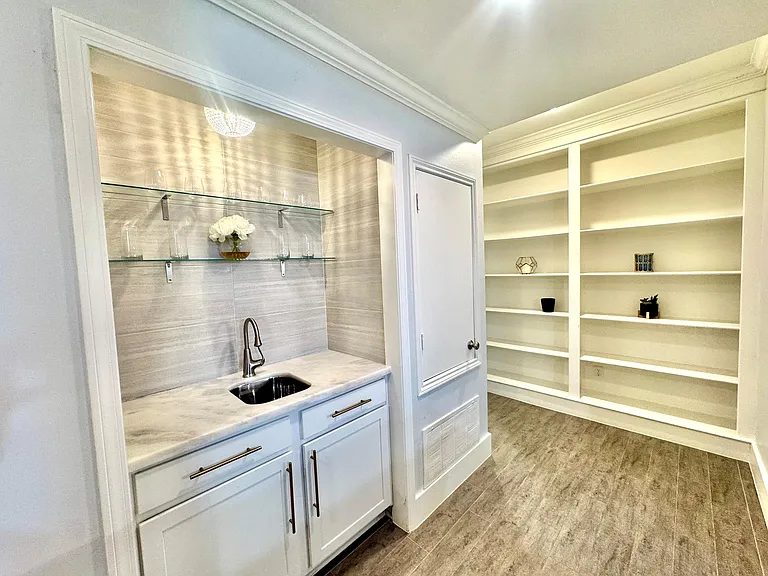 2323 Bering Dr #2 — Photo 24