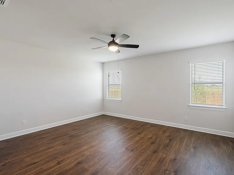 501 W Luna Blue Ln — Photo 5