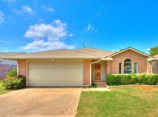 10833 Ohara Ln, Midwest City, OK 73130