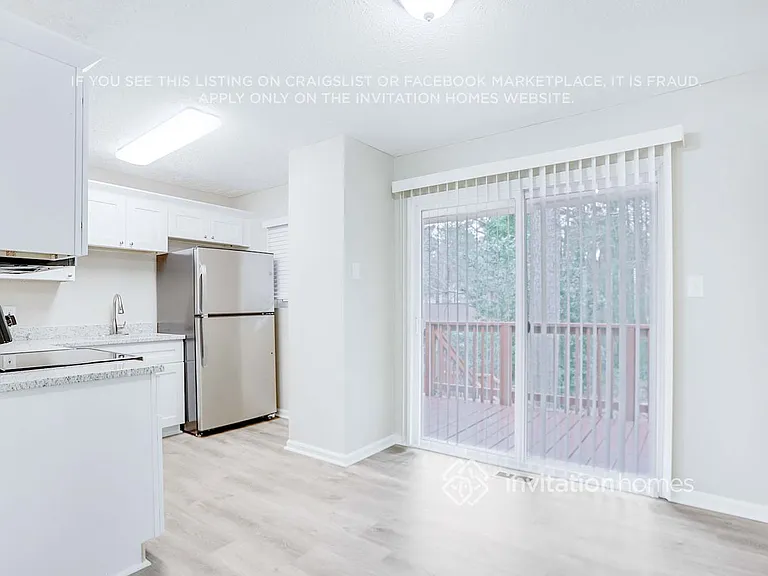 2822 Battle Forrest Dr — Photo 5