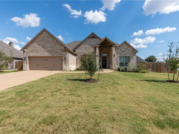 3206 Rose Hill Ln, Bryan, TX 77808