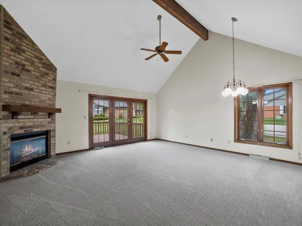 5407 South Somerset LANE, Greenfield, WI 53221