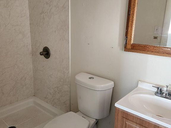 5th image of 1009 W Lead Ave