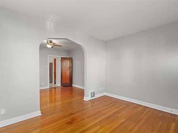 5th image of 5428 Nagel Ave